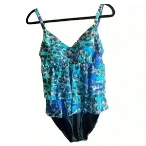 Miracle suit ladies one piece bathing suit size 10